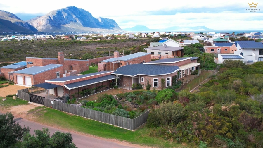 4 Bedroom Property for Sale in Bettys Bay Western Cape